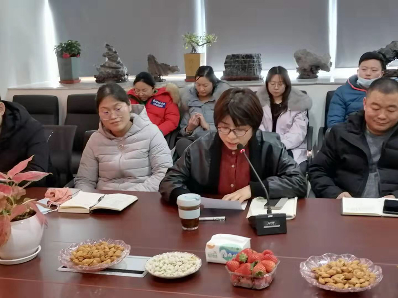 伊爾思環(huán)境順利召開(kāi)2020年終總結(jié)暨員工表彰大會(huì)